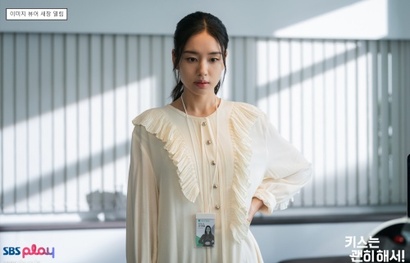 집안의 사정으로 장기 공시생을 벗어나 어디든 취업을 해야 하는 고다림. 결국 아무 스펙도 따지지 않고 경력단절 애엄마이기만 하면 된다는 ‘내추럴베베’ TF팀에 거짓으로 입사하게 된다. 사진=SBS 제공