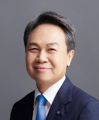 진옥동 신한금융그룹 회장이 2026년 3월 취임할 차기 대표이사 회장의 최종 후보로 선정됐다. 사진=신한금융그룹 제공