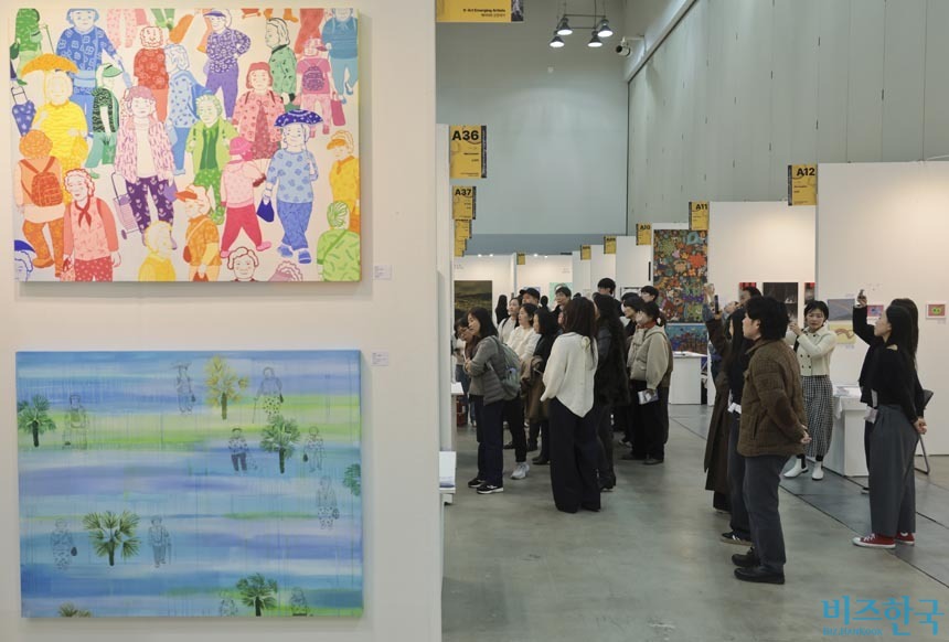 [포토] 2025 유라시아국제아트페어 도슨트 투어 현장