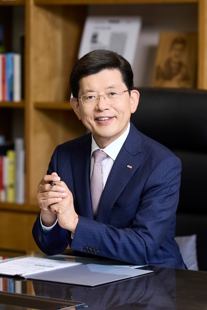 빈대인 BNK 회장 '연임 내정' 둘러싸고 벌어진 일