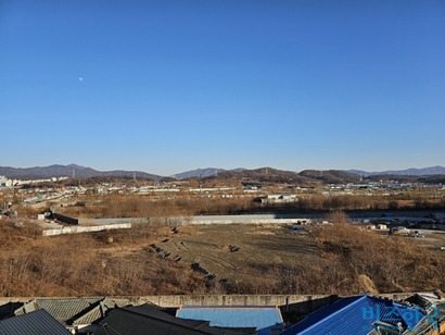 롯데건설이 경기 남양주시 퇴계원 군부대 부지(사진)를 최근 1800억 원에 매각한 것으로 확인됐다. 사진=차형조 기자