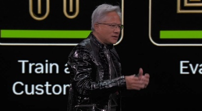 젠슨 황 엔비디아 CEO는 CES 2026 기조연설에서 AI 시대의 본질을 ‘플랫폼 전환’으로 규정하며, 엔비디아의 정체성 역시 근본적으로 바뀌고 있음을 분명히 했다. 사진=엔비디아 유튜브 영상 캡처