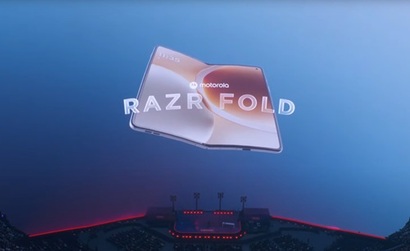 모토로라 레이저 폴드는 대화면 폴더블 디스플레이를 기반으로 멀티태스킹과 생산성을 강화한 스마트폰이다. 펜 입력과 AI 기능을 결합해 업무와 콘텐츠 활용 범위를 넓혔다. 사진=레노버 라이브 화면 캡처