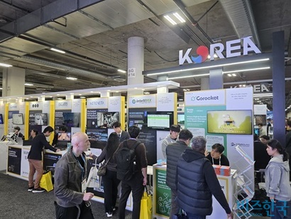 한국 기업들은 이번 CES에서 기록적인 참관 규모와 혁신상 수상 소식으로 이목을 끌었다. 현지시각 8일 CES의 스타트업 전시 장소인 유레카파크 내 한국 스타트업 부스. 사진=강은경 기자