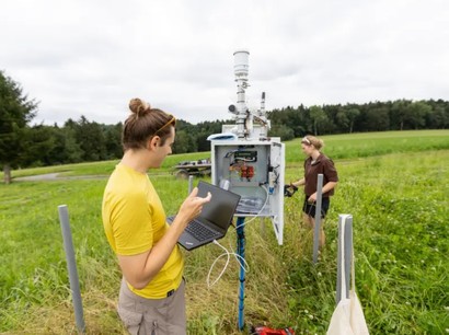 스위스 스마트팜 스타트업 웨더바운드는 농장 모니터링 장비를 통해 기후적응 솔루션을 제공한다. 사진=웨더바운드 웹사이트