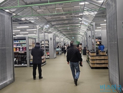 메가팩토리약국 서울점 내부 모습. 사진=최영찬 기자