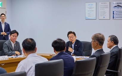 지난 7월 이재명 대통령은 SPC삼립 시화공장을 찾아 산업재해 방지를 위한 안전 강화를 촉구했다. 사진=청와대 홈페이지