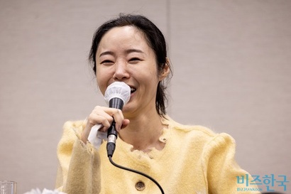 민희진 오케이레코즈 대표(어도어 전 대표)가 2024년 5월 기자회견을 하고 있다. 사진=이종현 기자