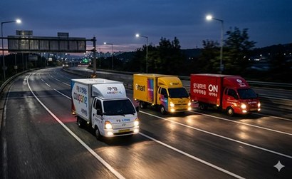 쿠팡이 독주해온 새벽배송 시장에 이마트 롯데마트 등 전국 오프라인 거점을 가진 공룡 유통기업이 가세할 전망이다. 사진=생성형 AI