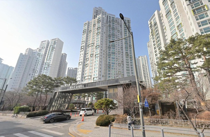 3월 16일부터 3월 20일까지 서울시 주거 매물 실거래가 집계 결과 주간 실거래가 1위를 차지한 강남구 대치동 래미안대치팰리스 전경. 사진=네이버지도 캡처