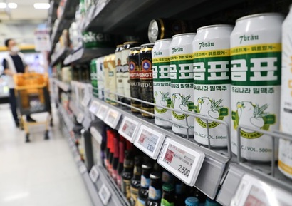 곰표 밀맥주 상표권 계약 종료를 계기로 갈등을 빚어온 세븐브로이와 대한제분이 중기부 중재를 통해 최종 합의했다. 사진=박정훈 기자