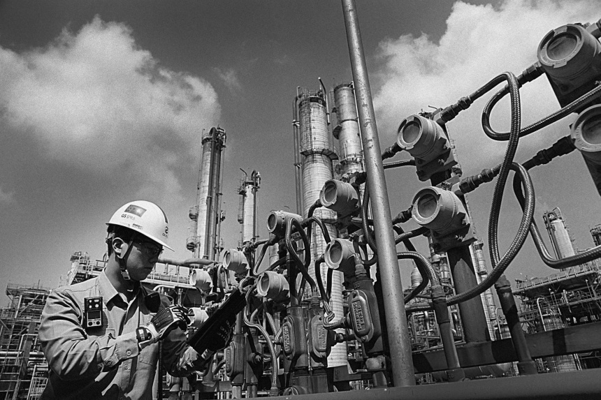 철강과 석유화학은 산업 배출의 약 65%를 차지하는 만큼 탄소중립의 성패를 가를 핵심 업종이다. GS칼텍스의 여수 공장의 모습. 사진=GS칼텍스 웹사이트