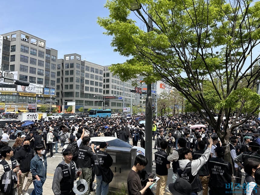 [삼성 파업 대해부] ③ [현장]하이닉스가 쏘아올린 '거대한' 공, 삼성을 흔들다