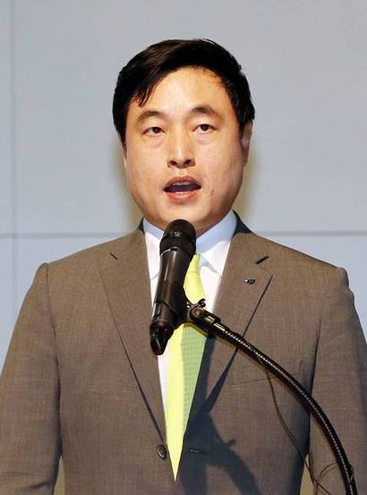 조현식 전 한국앤컴퍼니 고문(사진)이 동생 조현범 한국앤컴퍼니그룹 회장과 함께 지분을 보유한 한국프리시전웍스 이사회 의사록을 들여다볼 수 있게 됐다. 사진=연합뉴스