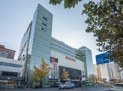 홈플러스 본사인 서울 강서점 전경. 홈플러스는 본사와 대형마트, 온라인몰 등 익스프레스를 제외한 잔존 사업부문에 대한 인가 전 M&A 절차에 본격 착수한다고 밝혔다. 사진=최준필 기자