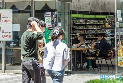 오프라인 유통 채널인 편의점은 경기 시간에 맞춰 마케팅을 진행 중이다. 사진=최준필 기자
