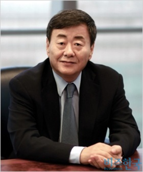 공정거래위원회가 삼동흥산 등 15개 법인을 DB그룹 소속회사 등으로 본 편입의제 처분을 두고 디비아이엔씨와 처분 대상 법인들이 취소소송을 제기한 것으로 확인됐다. 사진은 DB그룹 총수(동일인) 김준기 창업회장. 사진=DB그룹 제