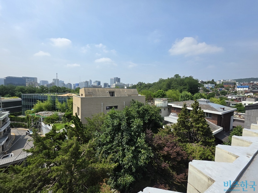 서울 종로구 경희궁 인근에 위치한 SK가스 서울미래연구원 부지 전경. 사진=차형조 기자